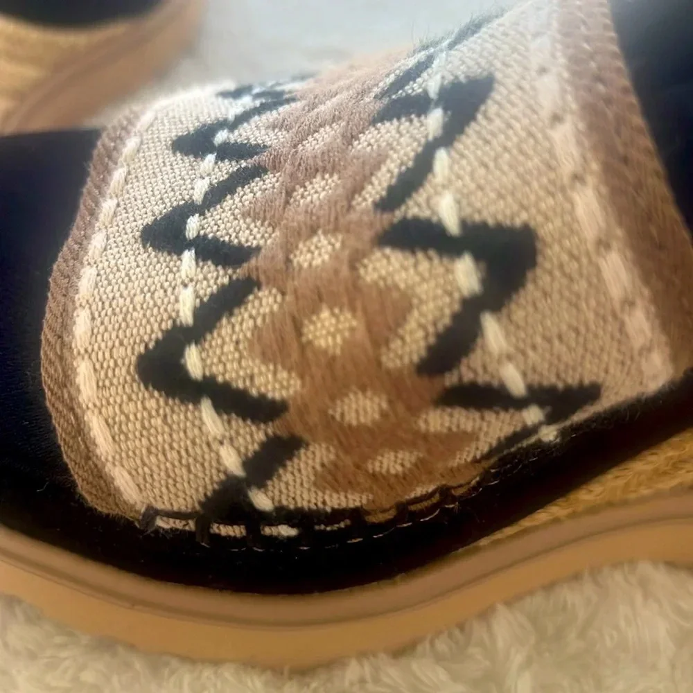 UGG Sz 9.5 Abbot Ankle Wrap Espadrille Sandals Band Tribal Embroidery NEW - Picture 15 of 16